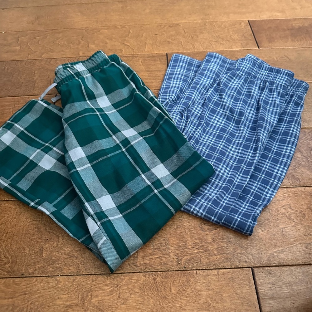 Cat & Jack Green and Blue Plaid Pajama Bottoms - Picture 2 of 4